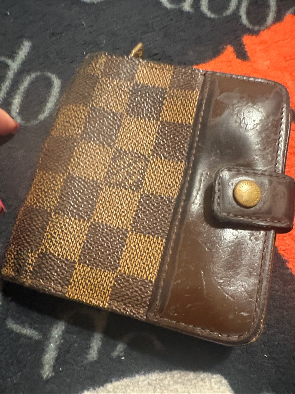 Louis Vuitton Damier compact Wallet - Brown